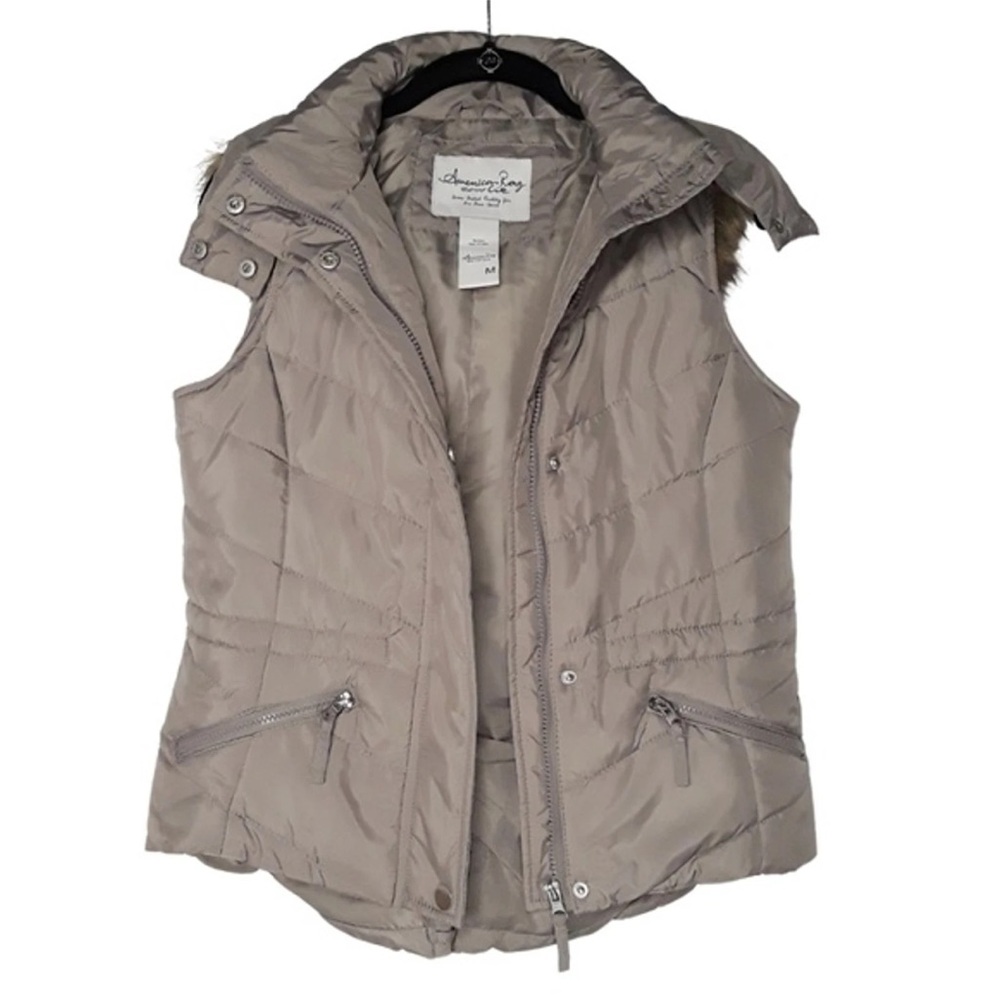 AMERICAN RAG Puffer Faux Fur Sleeveless Vest Medium w/Removable Hood.